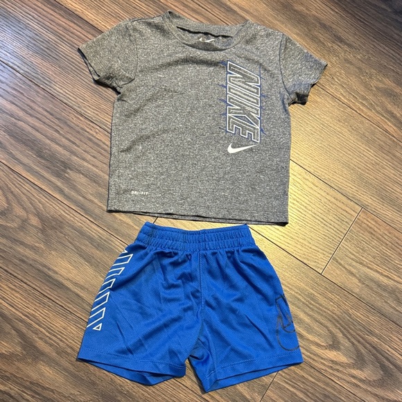 Nike Gray and Blue Kids T-Shirt and Shorts Set - Picture 3 of 4
